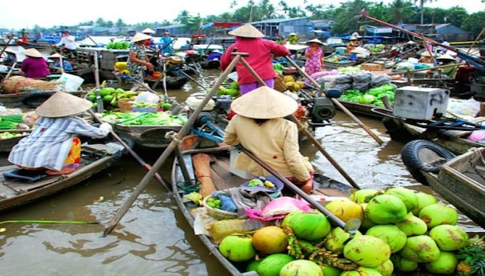 Croisiere_sur_le_Mekong-marche-flottant / Infotravel.fr