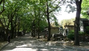 PÈRE-LACHAISE PARIS