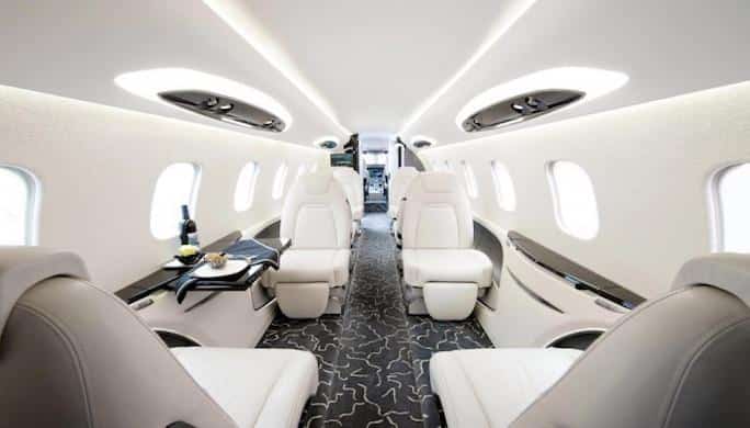 jet-prive-aeronef-vinci-learjet-interior-white-640x426