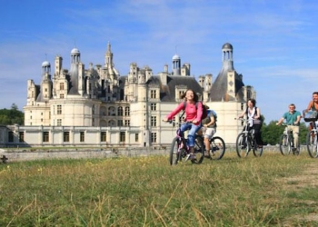 Châteaux de la Loire, oui.... Mais à vélo !