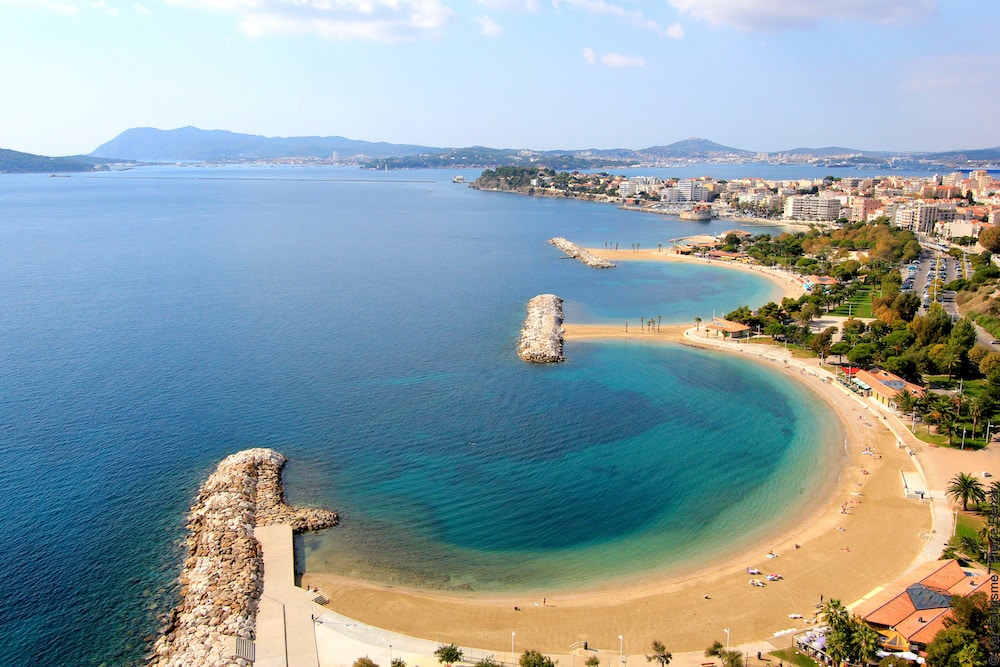 Toulon plage Mourillon -©Var Tourisme - Pierre Behar.jpg