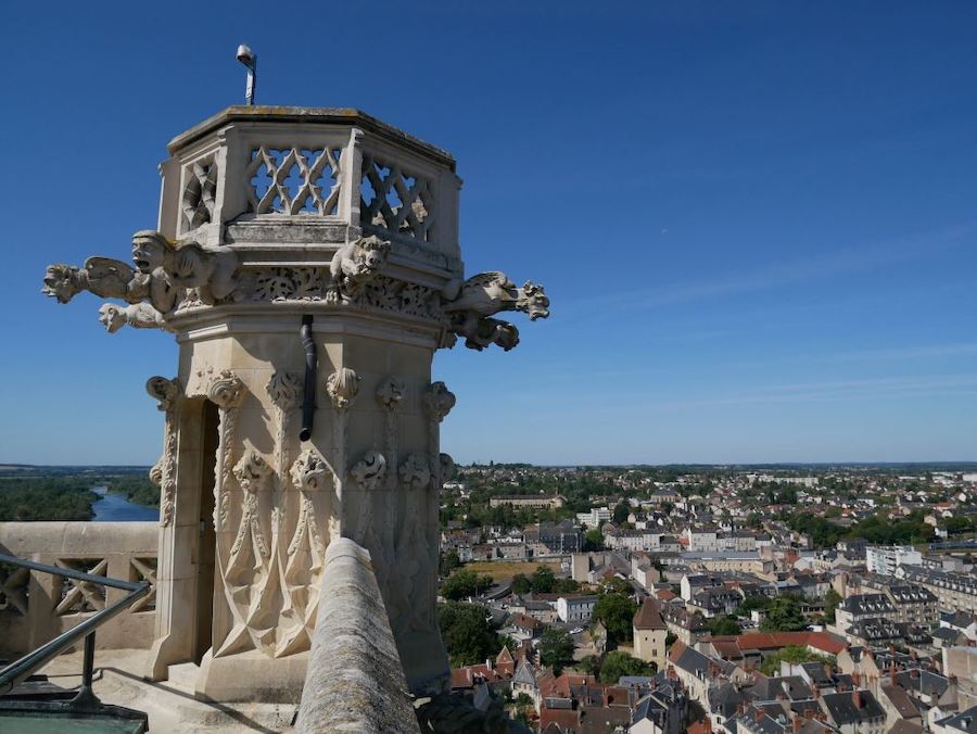 NEVERS, NIEVRE, FRANCE, LA  CHARITE SUR  LOIRE