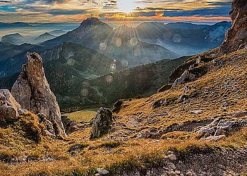 La montagne e en été en mode Grandes Randonnées