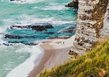 Une plage Pavillon Bleu en France