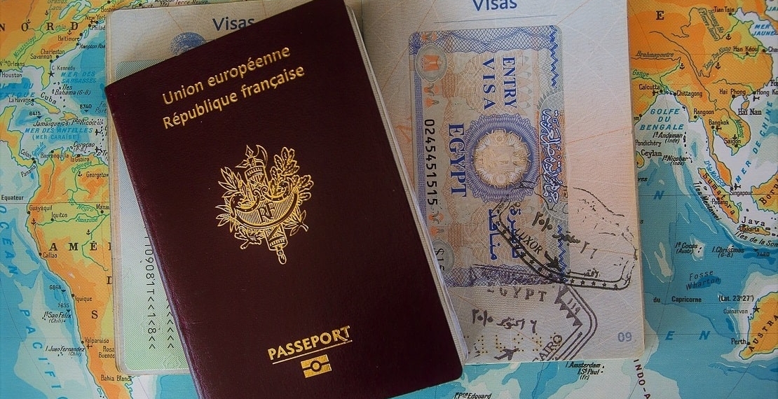 Passeport français pour voyager