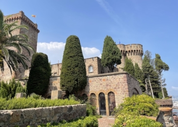 CHATEAU LANAPOULE ROBERT KASSOUS