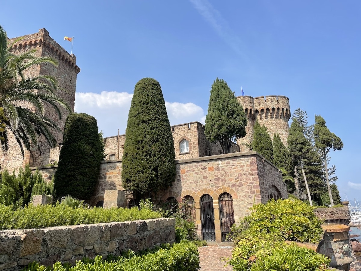 CHATEAU LANAPOULE ROBERT KASSOUS