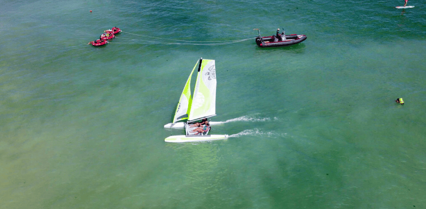 Un bateau démontable, transportable et prêt à naviguer en 15 minutes