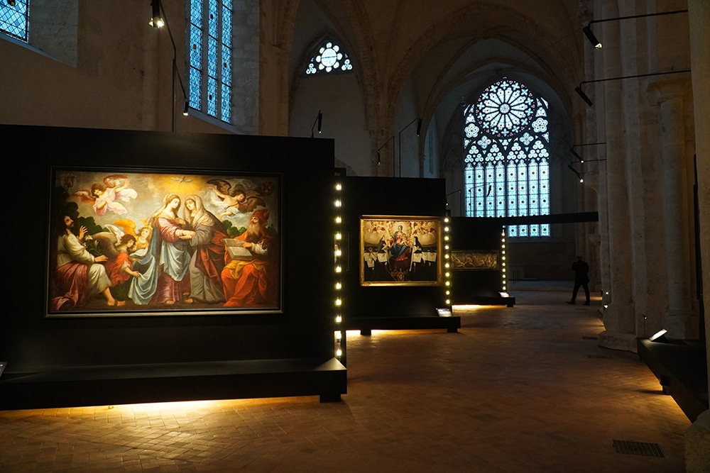 Une exposition d’envergure nationale à l’Abbaye Royale de l’Épau intitulée « Trésors d’art sacré – 30 ans de restauration par le département de la Sarthe »