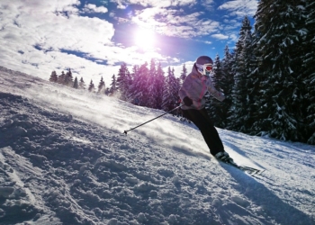 skier tignes