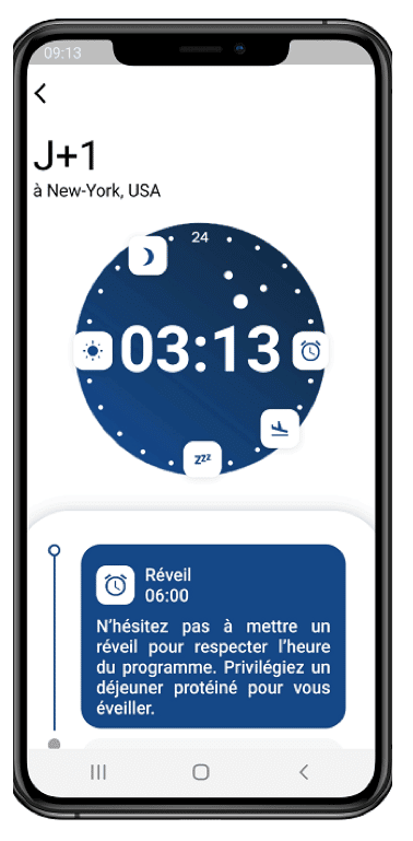 Gowwiz, la start-up française qui supprime le problème du décalage horaire Difficultés à s'endormir et réveils nocturnes, somnolence pendant la journée, fatigue parfois intense, irritabilité, maux de tête, troubles digestifs, problèmes de concentration… Les voyageurs du monde entier connaissent les effets du décalage horaire. La raison de tous ces désagréments ? Un dérèglement de notre horloge biologique, qui supporte mal la traversée rapide de plus de trois fuseaux horaires caractéristique des vols long-courrier. Les rythmes internes et l'environnement externes sont ainsi totalement désynchronisés. Chacun cherche alors à développer sa méthode pour éviter ces fâcheux symptômes en s'attaquant au problème de la dette de sommeil. Le plus souvent sans succès… Car il n'y a pas de recette miracle : pour resynchroniser notre corps, il faut jouer, principalement, sur l’exposition à la lumière. C'est elle qui va agir sur la sécrétion de mélatonine, l'hormone du sommeil, et permettre de retrouver un cycle d’alternance veille / sommeil (appelé le cycle circadien) en phase avec le lieu d'arrivée. C’est en se basant sur cette science, la chronobiologie, que Gowwiz, en partenariat avec le CHU et le centre du sommeil de Brest, a mis au point un algorithme qui va générer un programme d’exposition à la lumière 100 % personnalisé pour chaque voyageur. Gowwiz intègre en effet les habitudes de sommeil de la personne et du décalage horaire attendu. A partir de là, le programme généré par l’algorithme propose automatiquement des heures d’exposition à la lumière, de sommeil et de lever. Et ça marche ! En suivant les recommandations, les voyageurs se recalent très vite sur l'heure d'arrivée.      "Nous avons créé la seule appli française, totalement gratuite, qui permette d'en finir avec le jet-lag ! En appliquant notre programme, il est possible de récupérer jusqu’à 4 heures de décalage par jour." Annick Le Bihan, la fondatrice   Une appli innovante qui révolutionne le voyage Pourquoi faudrait-il se contenter de subir les conséquences néfastes du décalage horaire ? Ou tenter d'appliquer des méthodes hasardeuses qui ne reposent sur aucun fondement scientifique ? Lancée officiellement sur les stores en juin dernier, l'application Gowwiz propose gratuitement à chaque voyageur un programme sur-mesure pour se recaler rapidement sur l'heure d'arrivée. Le concept est simple puisqu'il suffit de : 1.	Saisir ses informations de sommeil : heure de coucher, lever, qualité du sommeil ; 2.	Préciser les dates et heures de voyage ; 3.	Et hop, Gowwiz propose un programme complet à suivre : moments optimum d’exposition à la lumière, sieste, repas, sommeil… La force de Gowwiz ? Une resynchronisation du corps sur le lieu d'arrivée qui va se faire facilement et naturellement, en mode "zéro prise de tête". C'est aussi pour cela que le programme est créé de façon personnalisée : pour optimiser l'adaptation de l'organisme, il est primordial de respecter les spécificités du cycle propre à chacun.       Un projet ambitieux et novateur qui prévoit déjà de se développer Pionnière dans le domaine du décalage horaire, Gowwiz va ajouter prochainement des synchronisateurs secondaires qui vont renforcer l'efficacité du programme : L'exercice physique L'exercice physique entraîne des changements dans notre horloge biologique. Il est donc préférable de miser sur un sport endurant le matin (ex : marche, course à pied, vélo ou natation) pour l'avancer, ou le soir, pour la retarder. L'alimentation Savez-vous que les repas protéinés favorisent l'éveil, tandis que ceux qui contiennent des glucides donnent envie de dormir ? Par conséquent, dès l'arrivée sur le lieu de destination, le mieux est de faire un repas protéiné au petit-déjeuner et au déjeuner. La température Contrairement aux idées reçues, une douche fraîche va aider à s'endormir puisque la température du corps baisse naturellement avant le sommeil. A contrario, pour dynamiser l'organisme et passer une bonne journée, il faut privilégier un bain chaud.     Et bientôt, une nouvelle version "gestion d'objectifs" ! Gowwiz travaille actuellement à une nouvelle version permettant de se synchroniser sur un événement particulier (signature contrat, discours…). Les voyageurs d'affaires qui se déplacent sur de courtes périodes pourront ainsi être au meilleur de leur forme à ce moment-là, sans être forcément calés sur le lieu du séjour.     "Pour accélérer la finalisation de ces innovations, nous cherchons actuellement des talents, partenaires ou sponsors pour nous accompagner." Annick Le Bihan, la fondatrice Témoignages   Dr Le Cadet, Expert au centre du sommeil " D'un point de vue médical, nous connaissons les grands concepts de conseils à donner aux voyageurs pour éviter les signes du décalage horaire. Mais à ce jour, il n'existe pas de programme précisant les heures des contre-mesures à appliquer en fonction du sommeil de chacun et du voyage réalisé. L'idée est alors née d'une collaboration avec Gowwiz et le centre du sommeil pour créer un algorithme proposant, via une application mobile, les mesures pour éviter cette désynchronisation. " Sophie et Roland, Voyageurs Paris-Polynésie en Sept 2020 " Nous avons utilisé Gowwiz pour notre voyage en Polynésie, la méthode est simple et efficace, quasi aucun jetlag à l'arrivée et dans le sens du retour (le sens le plus compliqué pour le décalage horaire), Gowwiz nous a bien coaché et nous a permis de nous recaler en quelques jours. Nous recommandons ! "    A propos d'Annick Le Bihan, la fondatrice   Annick Le Bihan a près de 20 ans d'expérience en tant que responsable de projet dans le secteur de la banque. En 2016, elle lance sa première start-up dans les objets connectés. Une formidable aventure qui l'amène à connaître le monde de l'entrepreneuriat et celui de l'industrie, tout en voyageant pour participer à des salons en Espagne, au Royaume-Uni ou encore à Las Vegas ! En 2020, Annick se sépare de sa société pour travailler sur un nouveau projet: supprimer le problème du décalage horaire pour les voyageurs et proposer de voyager autrement. Un concept né de son propre vécu :     "Quand j'ai réussi à vaincre ma peur de l'avion, j'avais très envie de voyager... Et là, j'ai découvert les effets désastreux du jetlag. Par exemple, au retour d'un séjour aux USA, je me suis retrouvée à rater complètement un pitch ! Quelque temps plus tard, j'ai eu le déclic en recevant des amis qui arrivaient de Miami : je redoutais qu'ils ne soient eux aussi épuisés." Annick cherche alors des solutions pour vaincre au plus vite les effets du décalage horaire. Elle réalise alors qu'il n'existe rien ou presque : la seule appli disponible est payante et américaine... C'est pour palier à ce manque qu'elle décide de fonder la start-up Gowwiz. Pour en savoir plus Télécharger gratuitement l'appli : •	App Store : https://apps.apple.com/fr/app/gowwiz/id1562283274 •	Google Play : https://play.google.com/store/apps/details?id=com.gowwiz.app Site web : https://www.gowwiz.com/