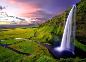 seljalandsfoss-cascades-islande