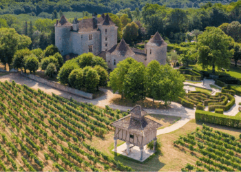 LES VIGNOBLES DU LOT Voyage au cœur d’un territoire marqué par la culture de la vigne
