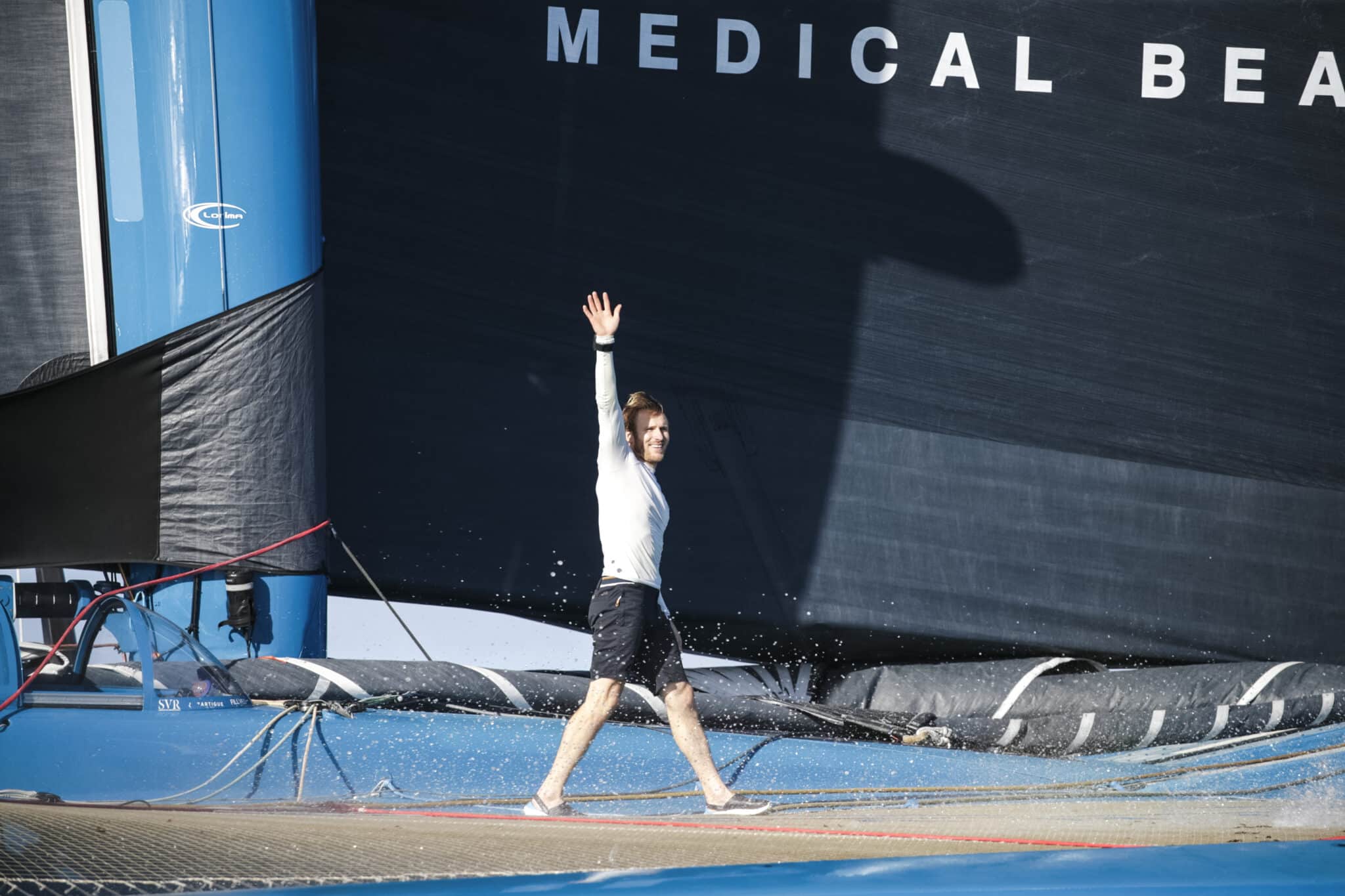 Arrivée du second skipper, François Gabart.