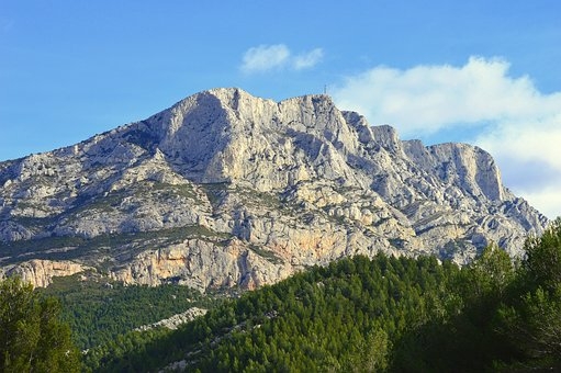 Sainte-Victoire.