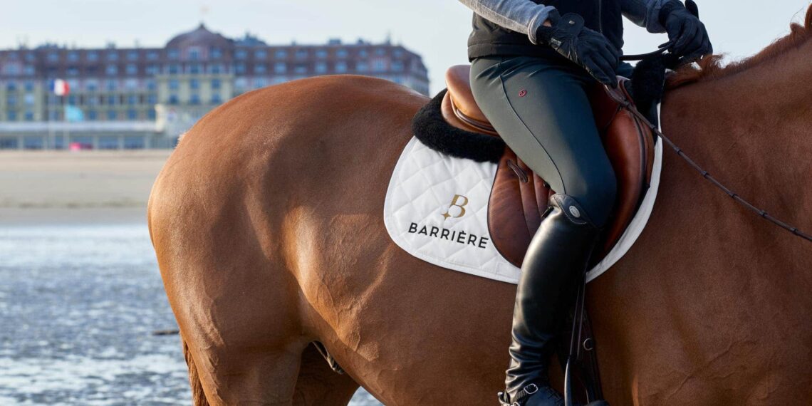 Barrière accueille les chevaux