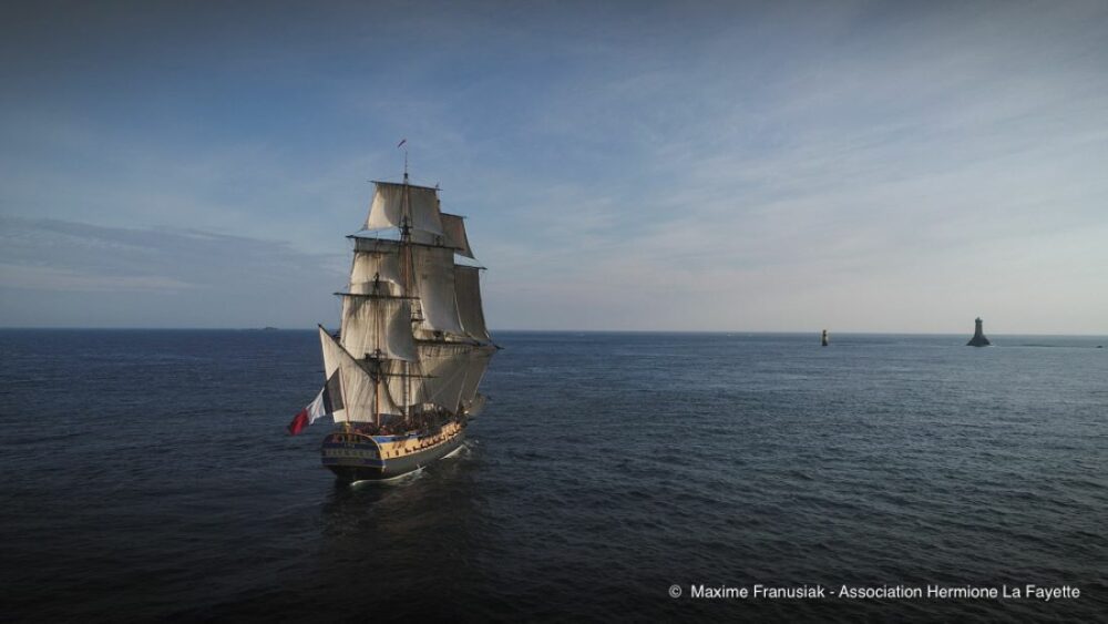 L'Hermione célèbre frégate à Bayonne