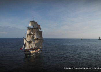 L'Hermione célèbre frégate à Bayonne