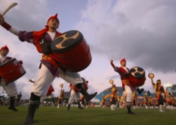 FESTIVAL EISA : Le plus grand festival de l’été à Okinawa