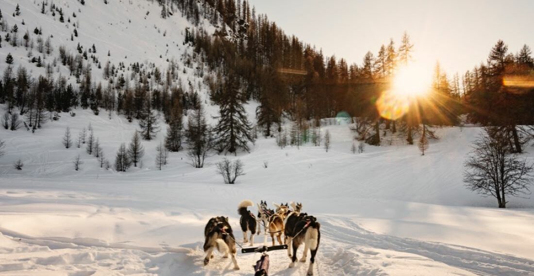 Saison hivernale au Pays des Écrins (05) pour une expérience unique à la montagne hors des pistes