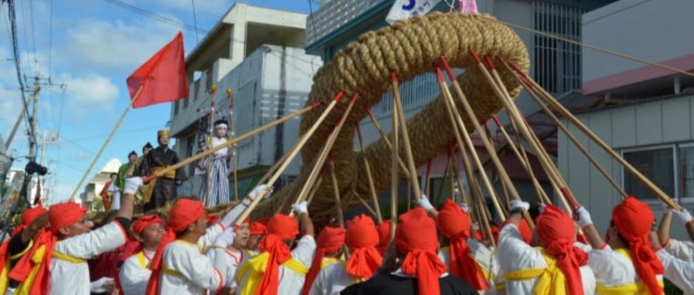 TIR À LA CORDE GÉANT DE NAHA : Une fête traditionnelle où l’union fait la force