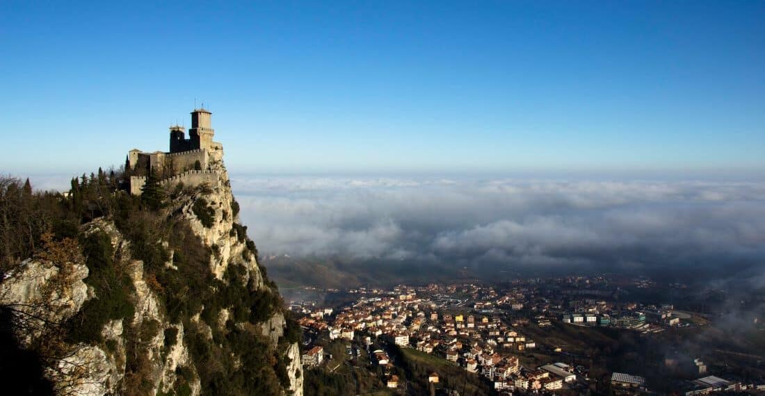 découvrir San Marino, la plus ancienne république au monde perchée sur le Mont Titano