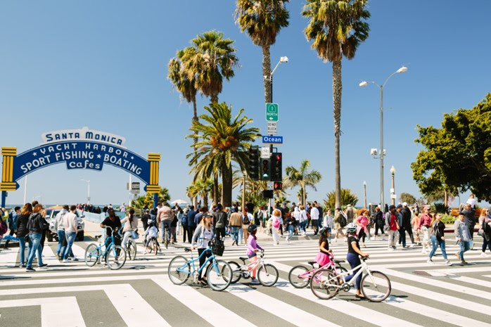 Entrée de la jetée de Santa Monica