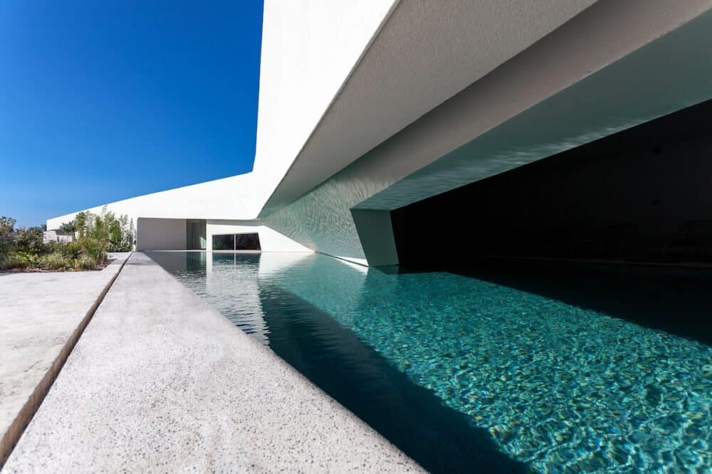 Dernier né du YES! Hotels Group, NOŪS Santorini