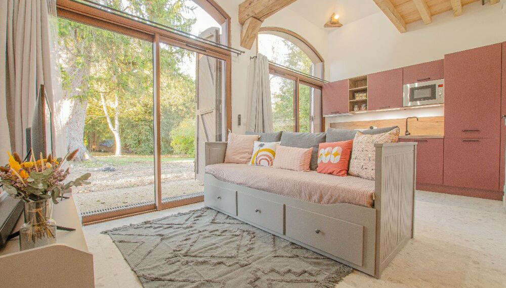 AIRBNB