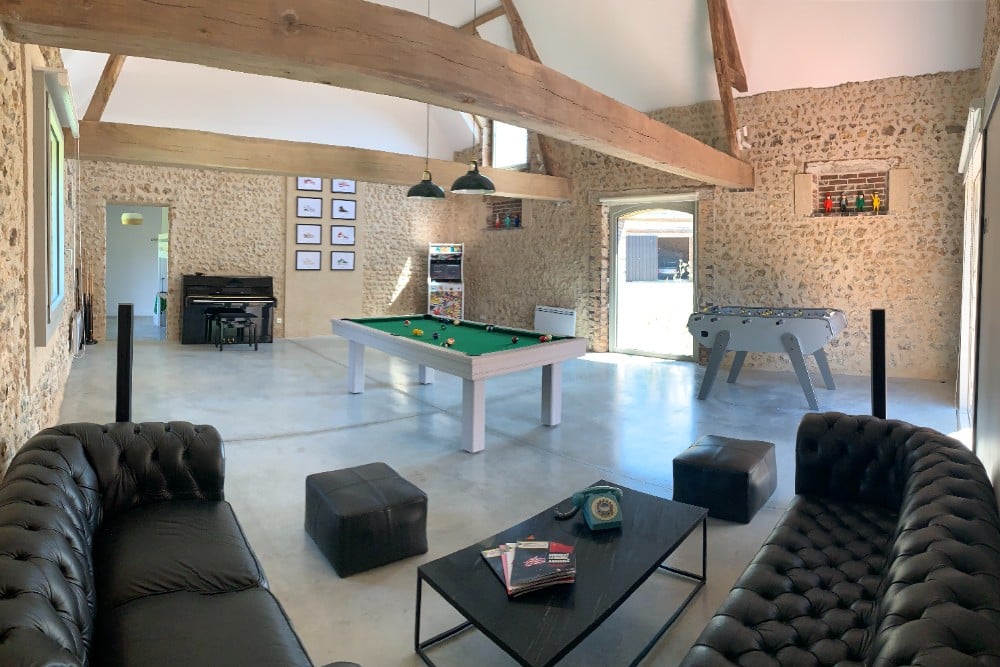 AIRBNB