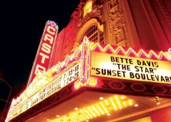 ­
Castro Theater © San Francisco Travel Association