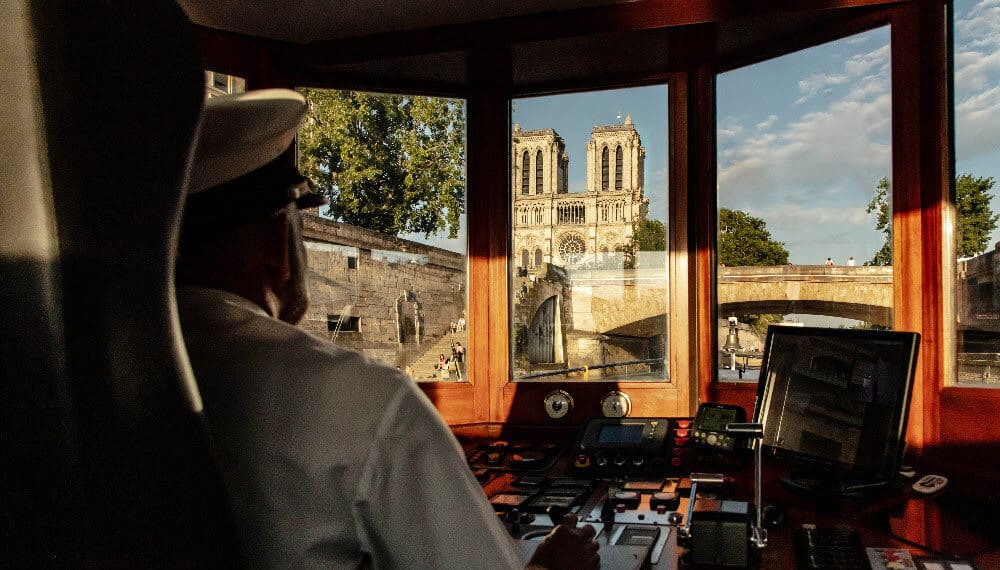 NOTRE DAME DE PARIS