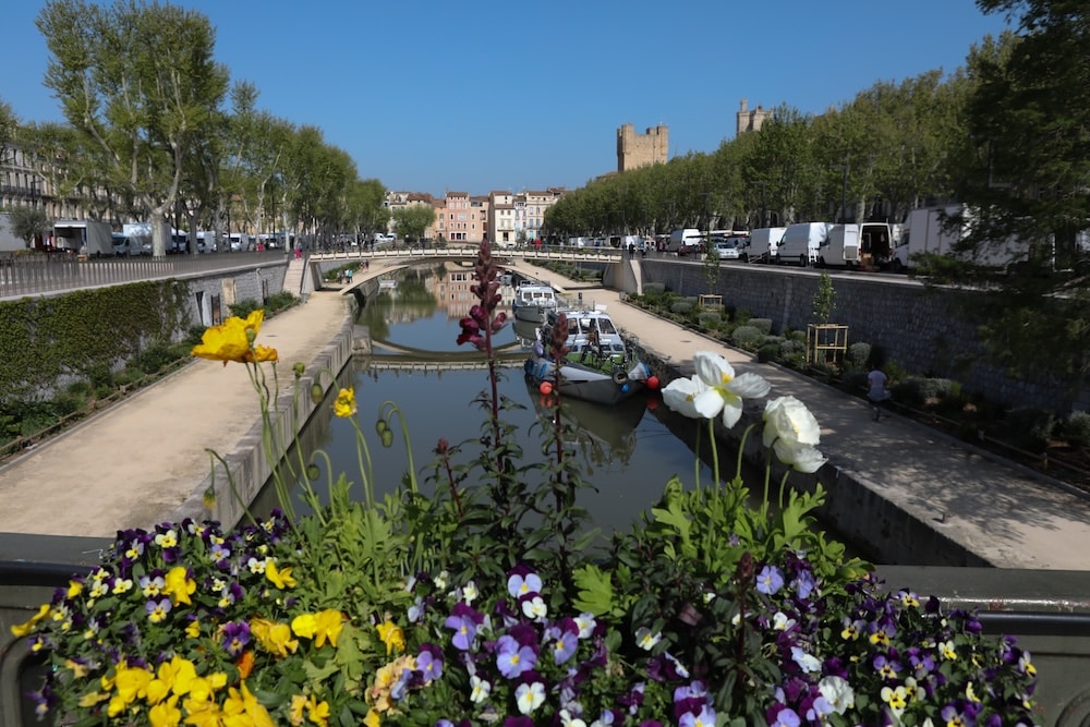 NARBONNE 