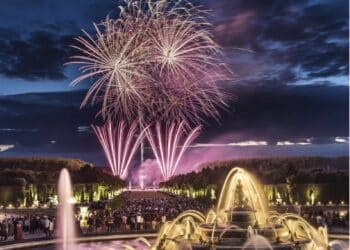 VERSAILLES