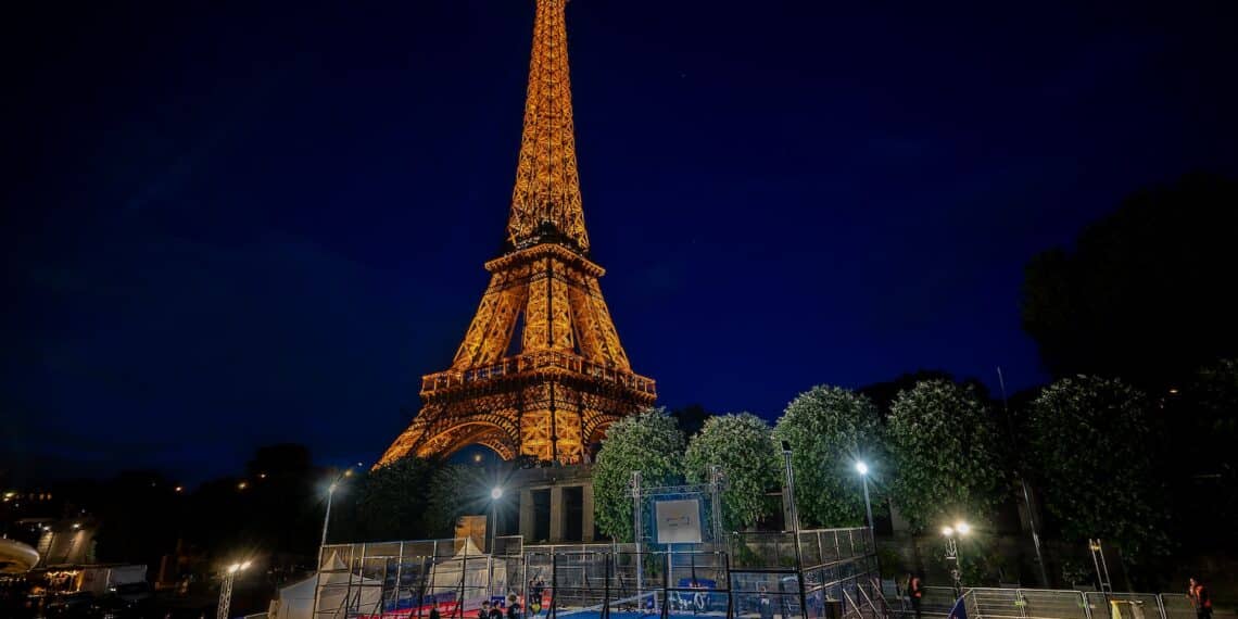 PARIS