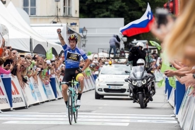 TOUR DE FRANCE
