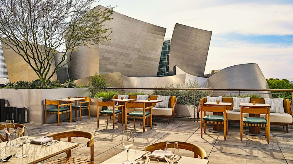 CONRAD LOS ANGELES