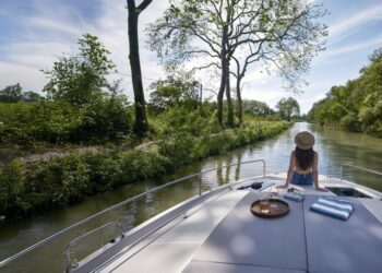 LE BOAT