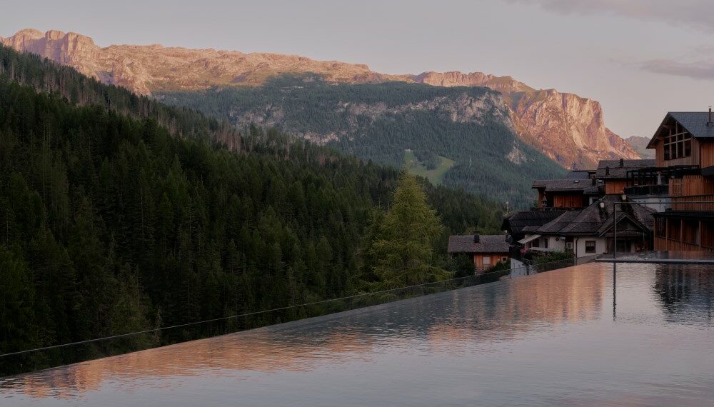 Aman-Rosa-Alpina-Italy-Spa-Wellness-Outdoor-Pool