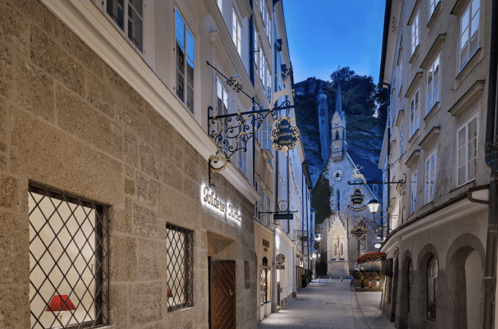 Ces lieux pouvant prêter à confusion