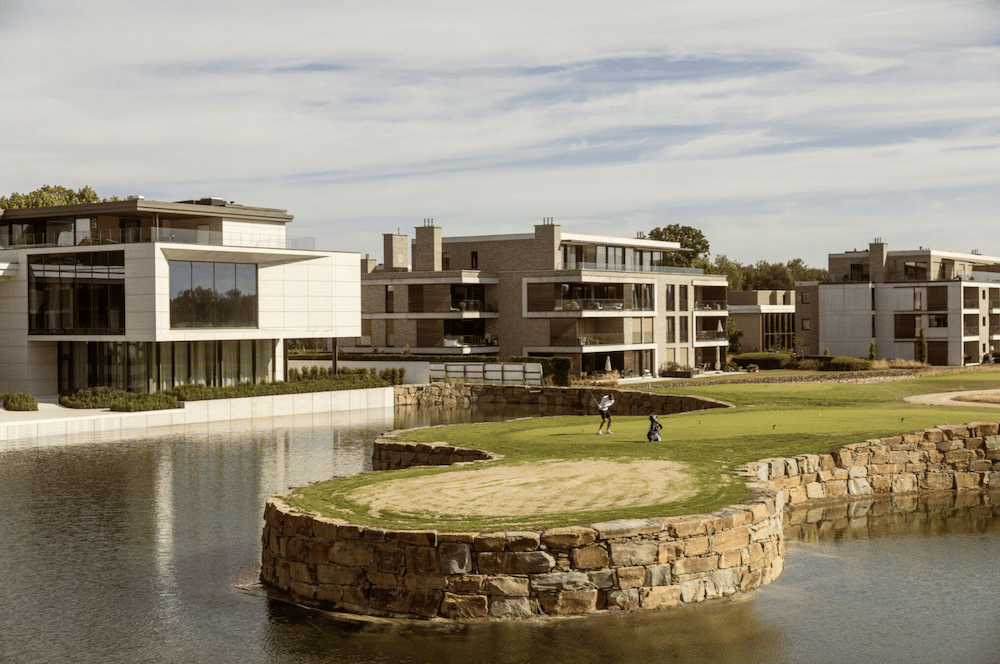 Hôtel au bord de l'eau