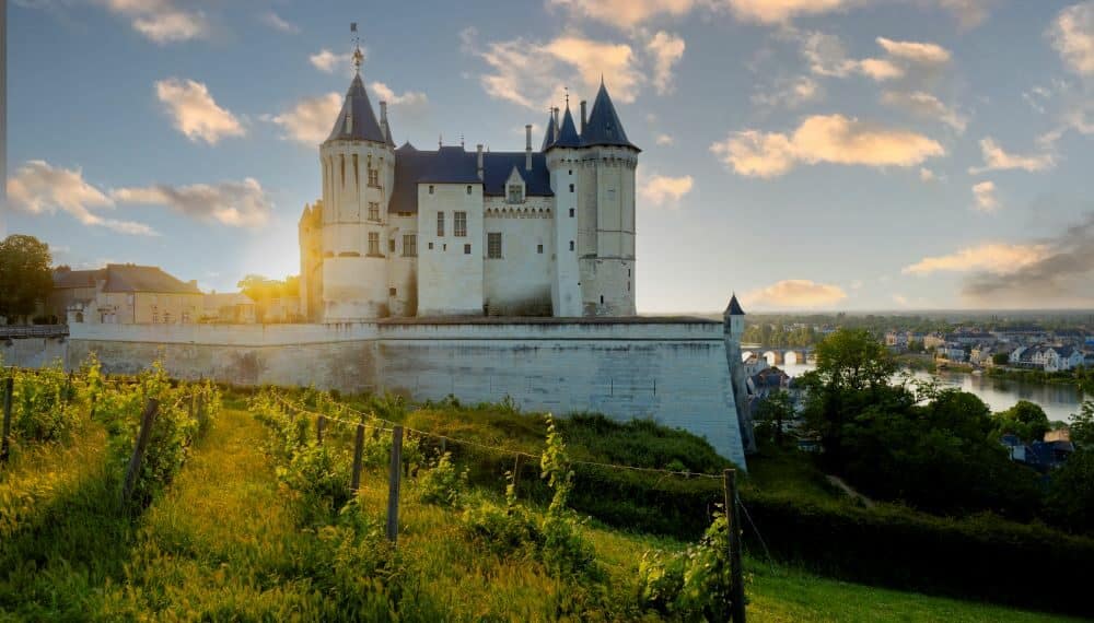 vue extérieur sur le Château de Saumur et ses jardins