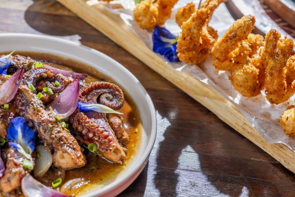 plats poulpe et beignets