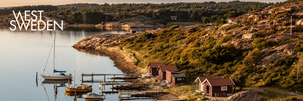 cabanes de pêcheurs au bord de l'eau