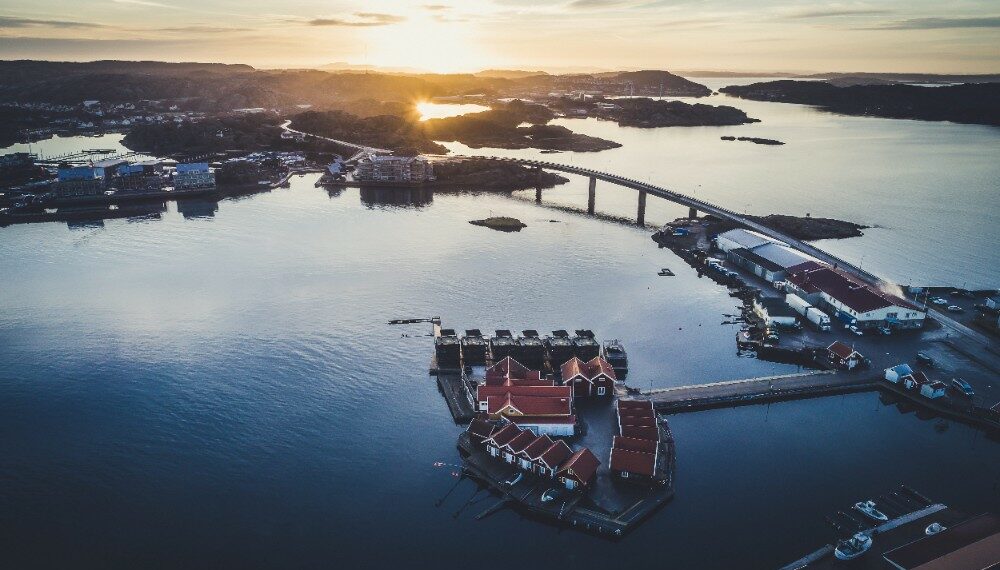 fleuve pont coucher de soleil
