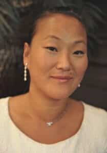 Véronique Yoon-Kyung Martin