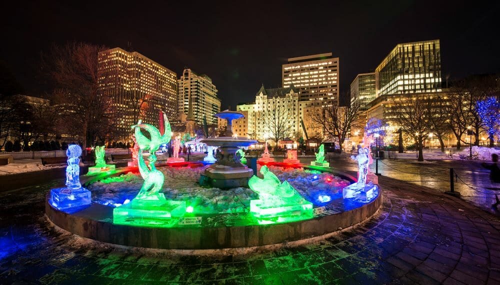 sculptures glaces lumineuses ville