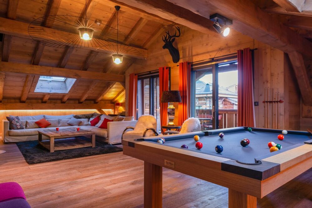 table de billard salon bois