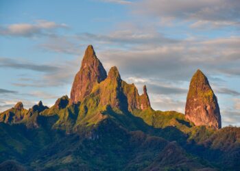 montagnes des Marquises