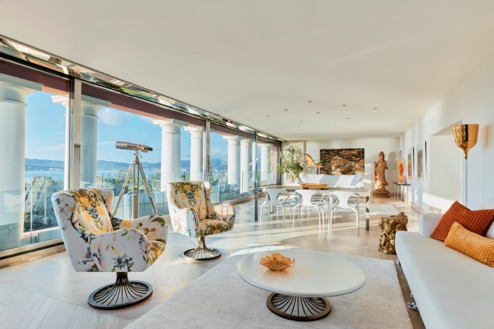 suite vue mer salon baies vitrées